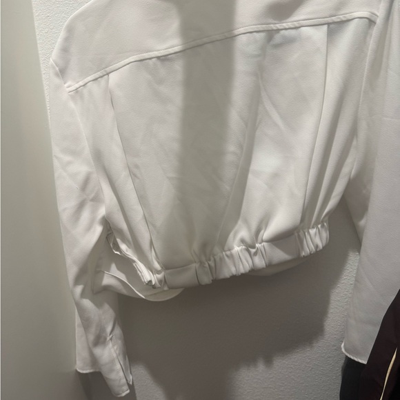 Zara white deep v neck Blouse - Picture 2 of 5